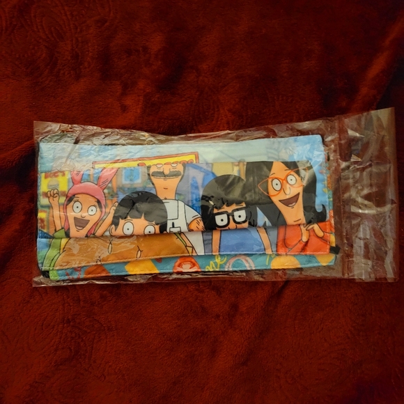 NWT BOBS BURGERS FACE MASK ADULT SIZE ONE SIZE FITS ALL - Picture 3 of 4